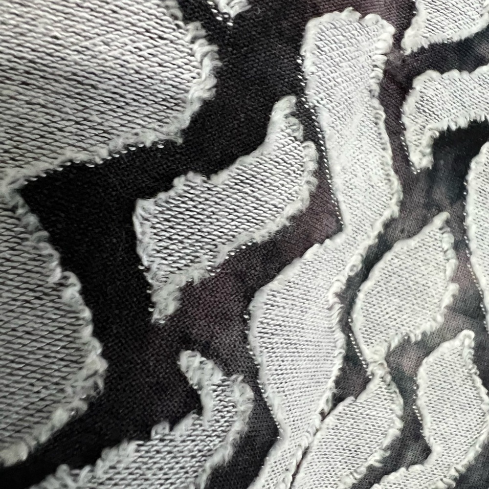 LOGO by Lori Goldstein Monochrome Abstract Pattern Top - Picture 5 of 8